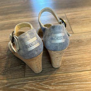 Toms Wedges